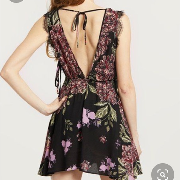 ❤️SOLD❤️Free People Flower Dress - Picture 3 of 5